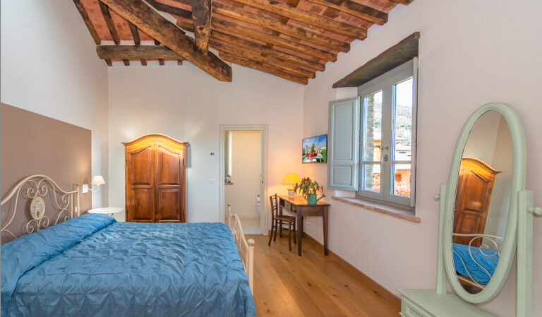 Camera La rondine del Casale 1918, B&B a Pietrasanta