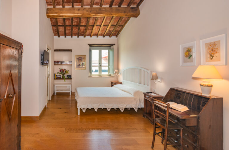 Camera Turandot del Casale 1918, B&B a Pietrasanta